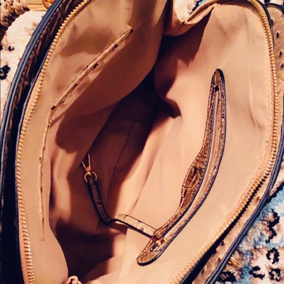 Handbag - Picture 9 of 11